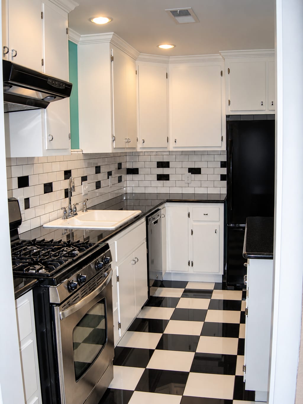 Bresline 1950s style diner kitchen: completed work by Wake Construction in Carson Valley, NV