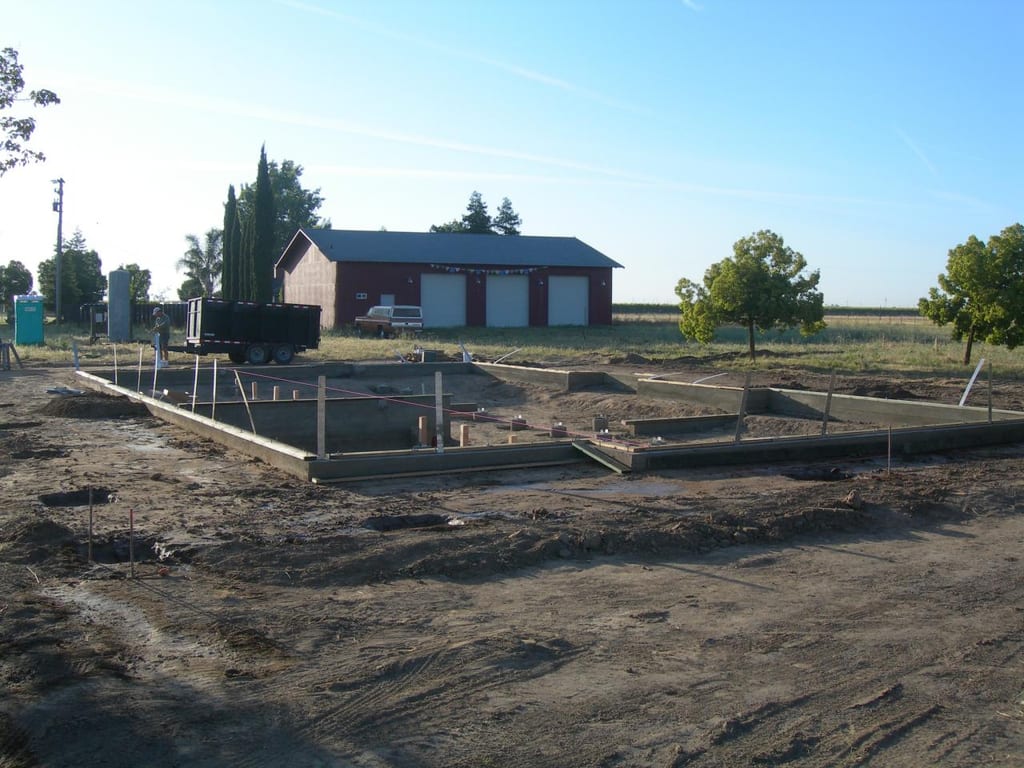 Chowchilla custom home foundation and groundwork: Chowchilla custom home foundation and groundwork: construction progress and structural craftsmanship