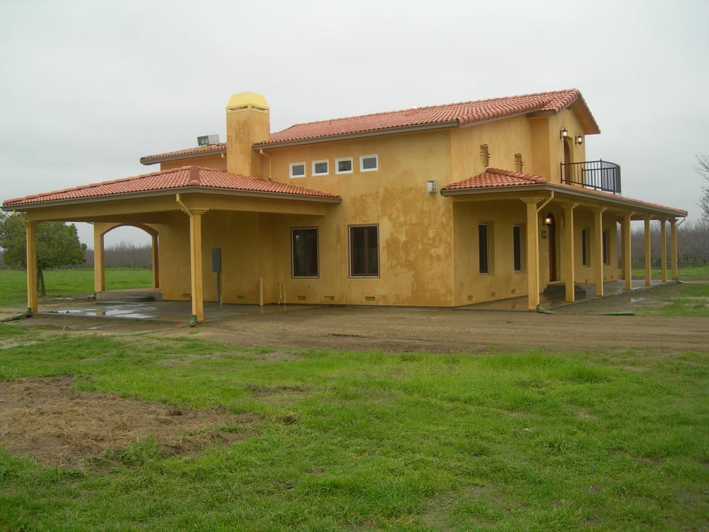 Chowchilla custom home completion: Chowchilla custom home completion: construction progress and structural craftsmanship