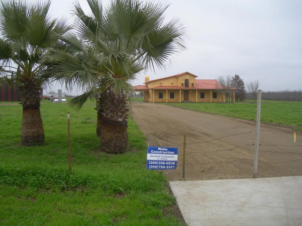 Chowchilla custom home completion: Chowchilla custom home completion: construction progress and structural craftsmanship