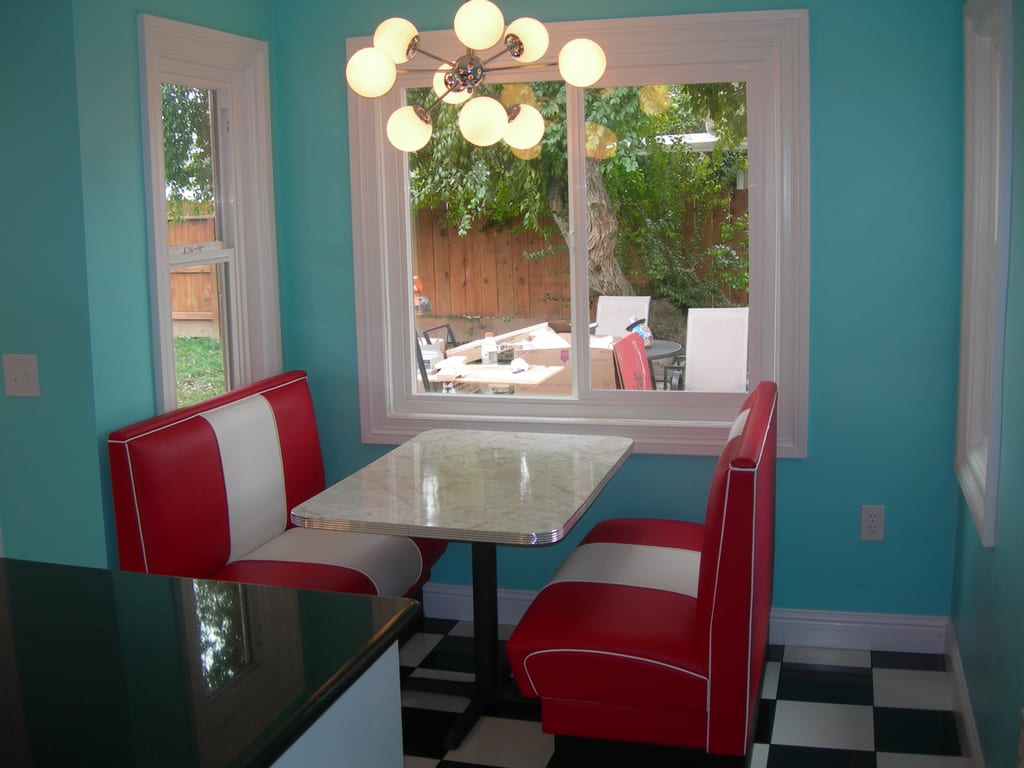 Bresline 1950s style diner kitchen: Bresline 1950s style diner kitchen: construction progress and structural craftsmanship