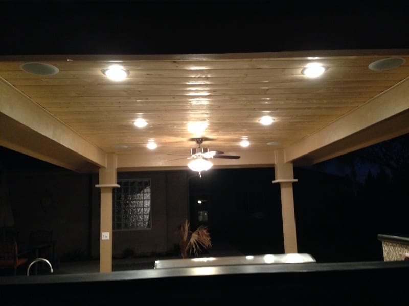 Covered stone outdoor kitchen: Covered stone outdoor kitchen: construction progress and structural craftsmanship