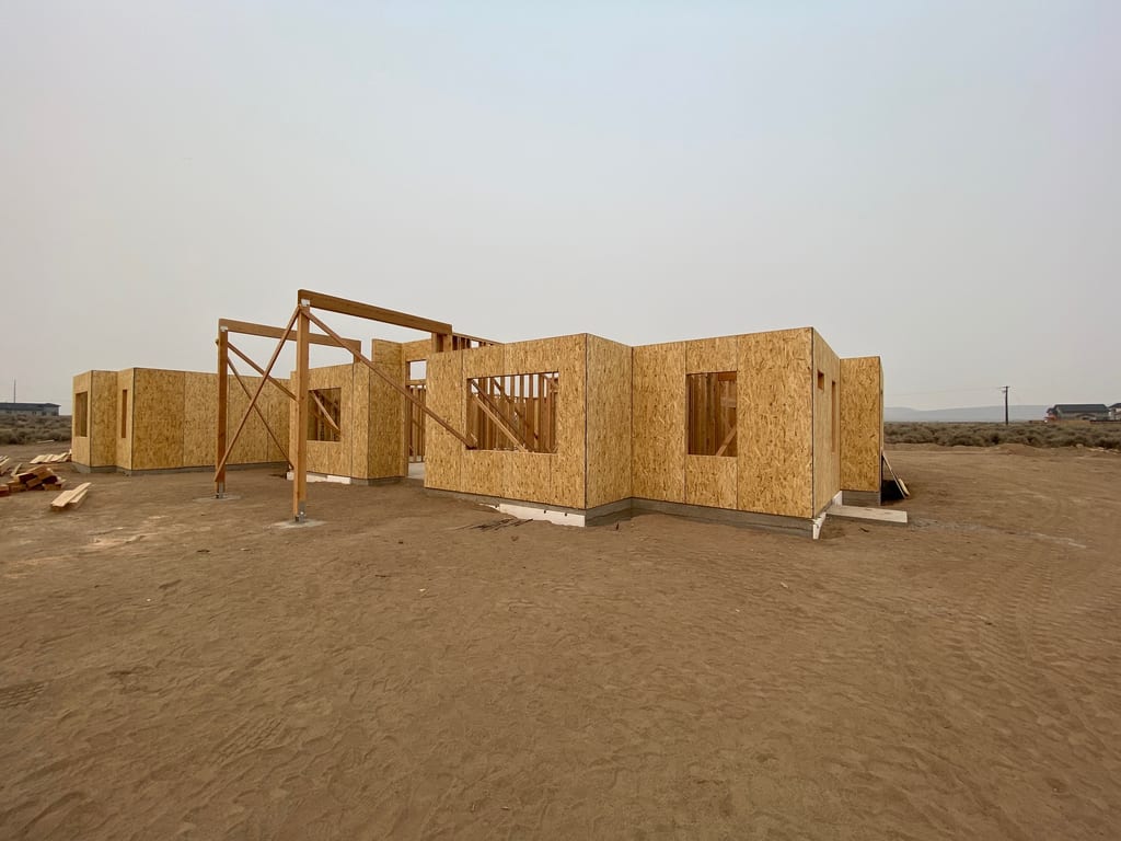 Custom built house in Minden: Custom built house in Minden: construction progress and structural craftsmanship