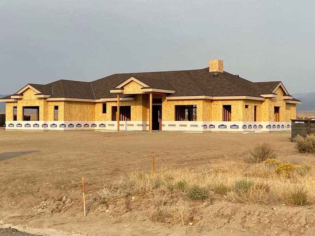 Custom built house in Minden: Custom built house in Minden: construction progress and structural craftsmanship