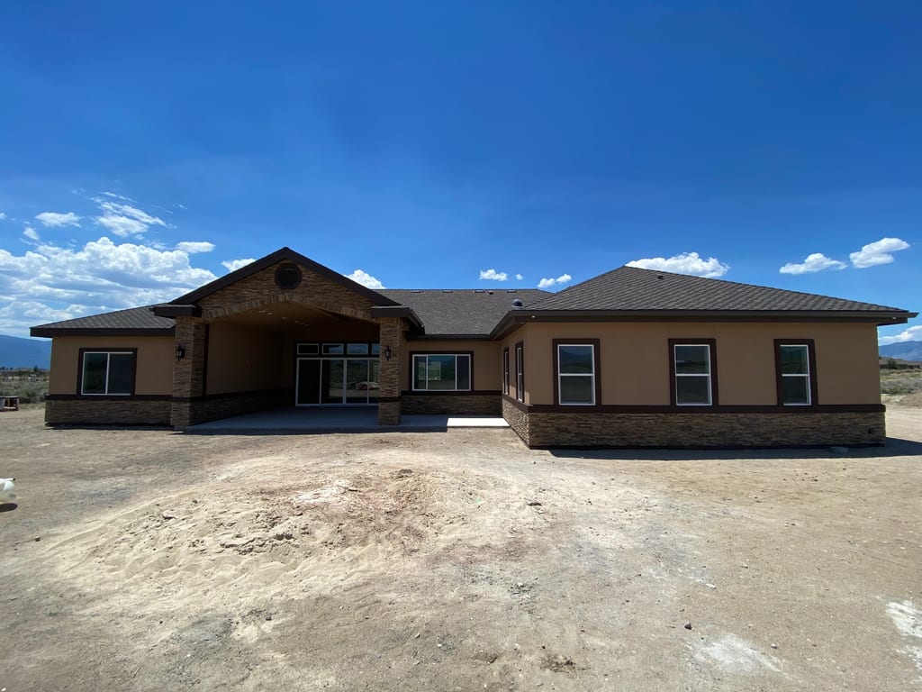 Custom built house in Minden: Custom built house in Minden: construction progress and structural craftsmanship