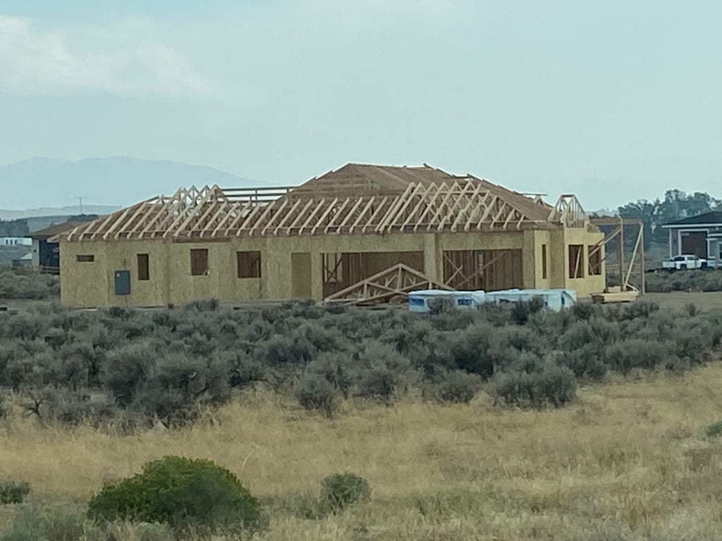 Custom built house in Minden: Custom built house in Minden: construction progress and structural craftsmanship